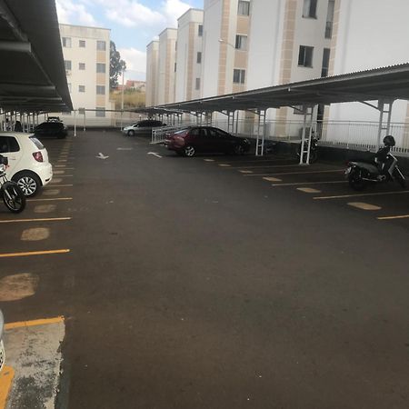 Apartamento Em Londrina Privado Com 2 Quartos De Casal Com Utensilios Garagem E Wifi Exterior foto